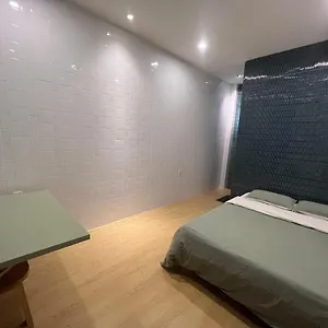 Hotel Meow & Cafe, Ho-Chi-Minh-Stadt